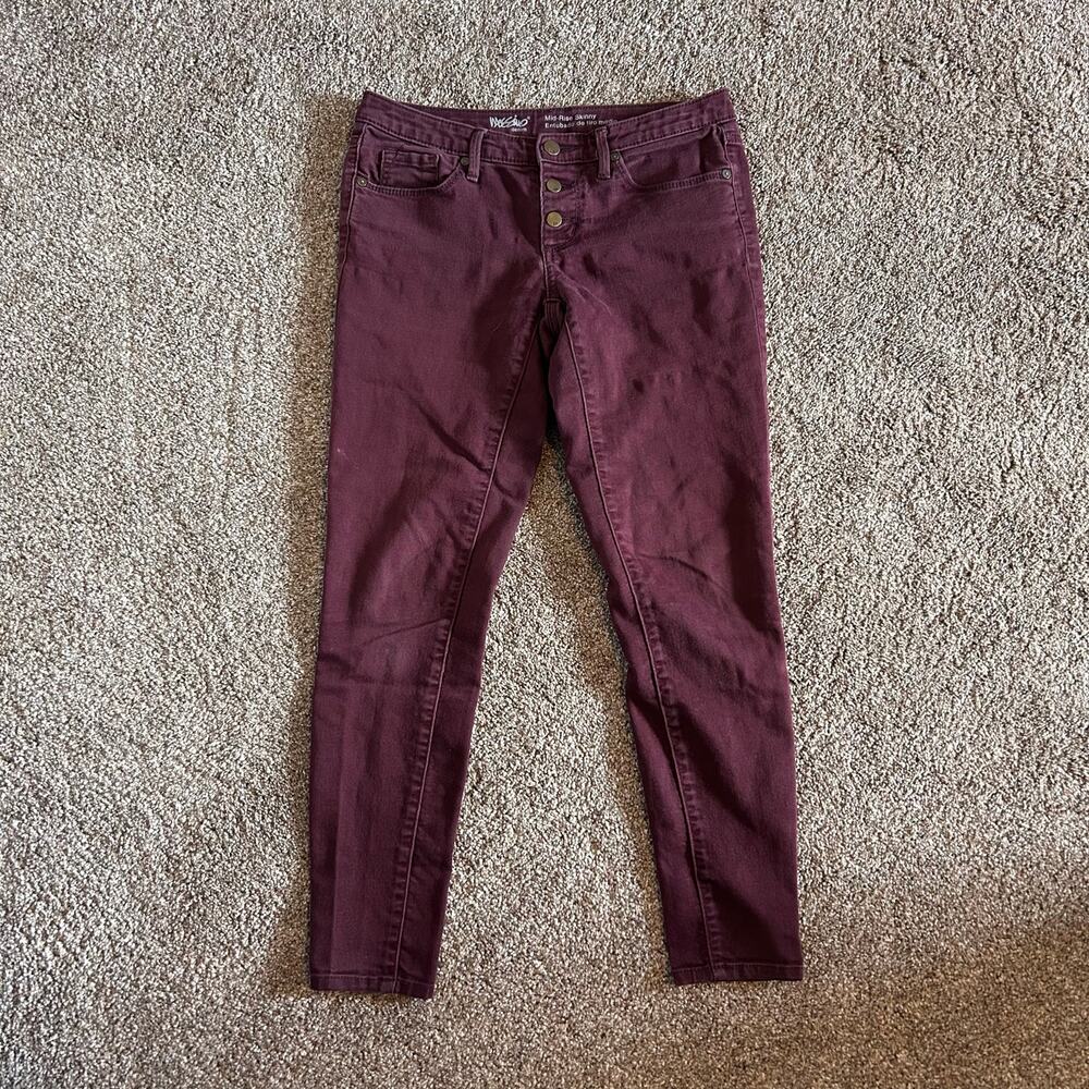 Mossimo Mid-Rise Skinny Jeans | Burgundy Super Stretch | Size 2 / 26R